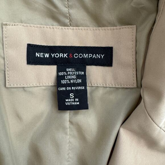 NEW YORK & COMPANY Trench Coat Size Small Classic - Picture 10 of 11